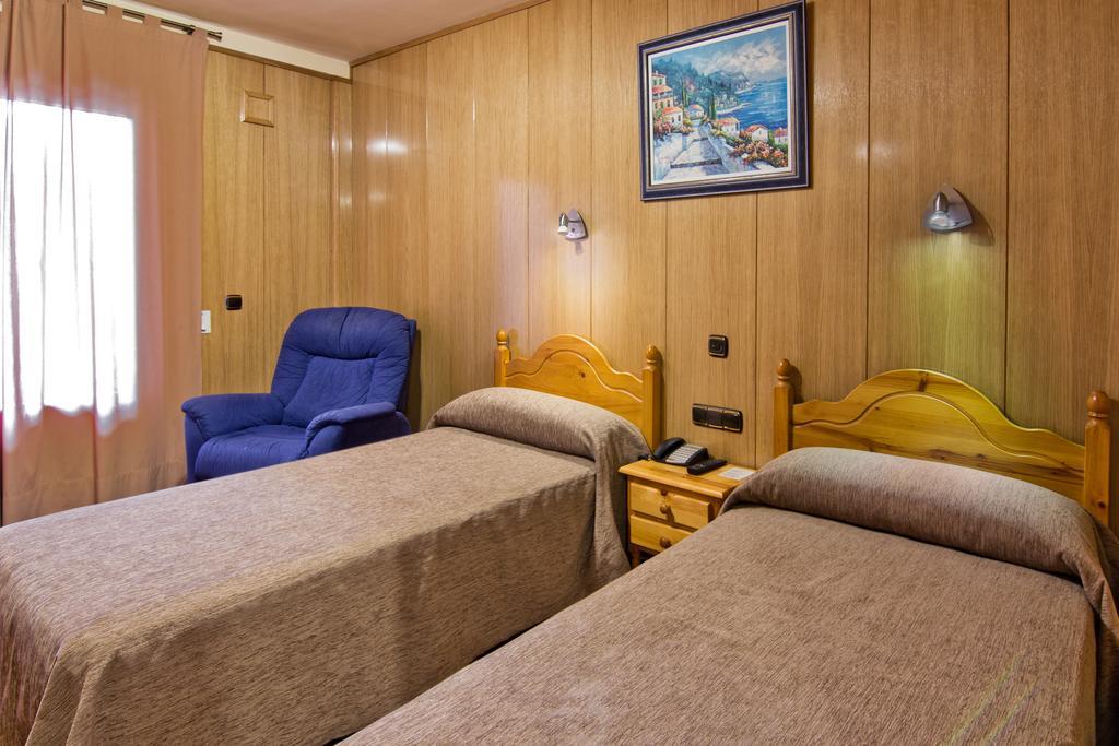 Hotel Dona Blanca Albarracín Quarto foto