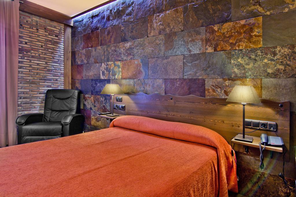 Hotel Dona Blanca Albarracín Quarto foto