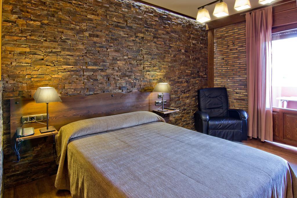 Hotel Dona Blanca Albarracín Exterior foto