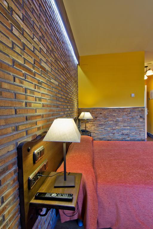 Hotel Dona Blanca Albarracín Quarto foto