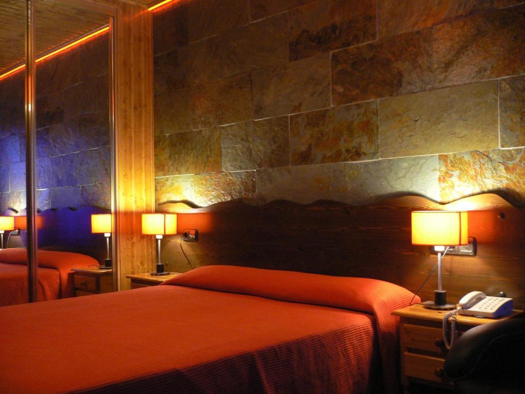 Hotel Dona Blanca Albarracín Quarto foto
