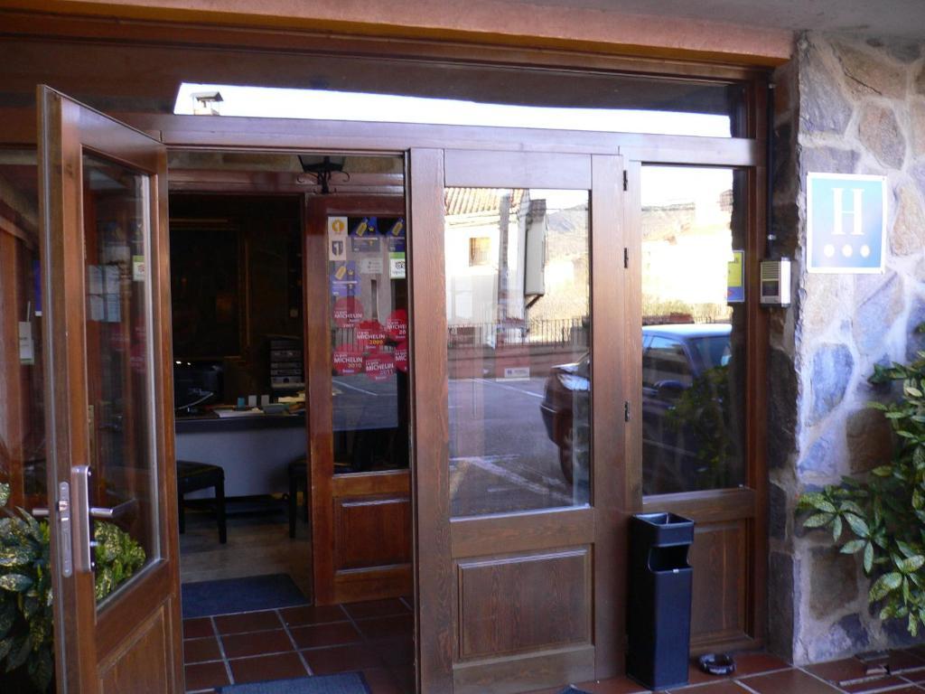 Hotel Dona Blanca Albarracín Exterior foto